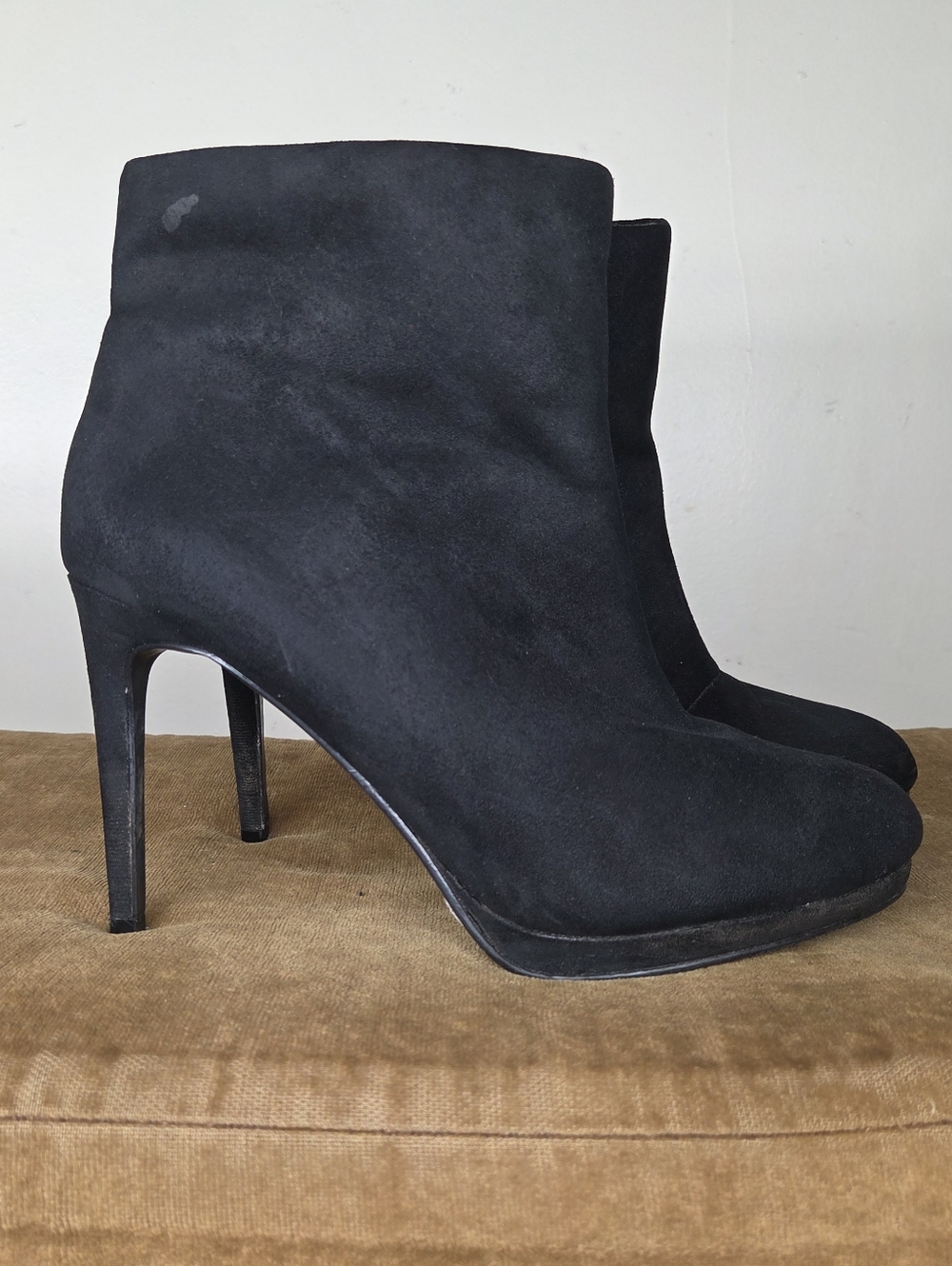 🩷Forever21 Faux Suede Stiletto Heel Ankle Boots - Women's Size 9